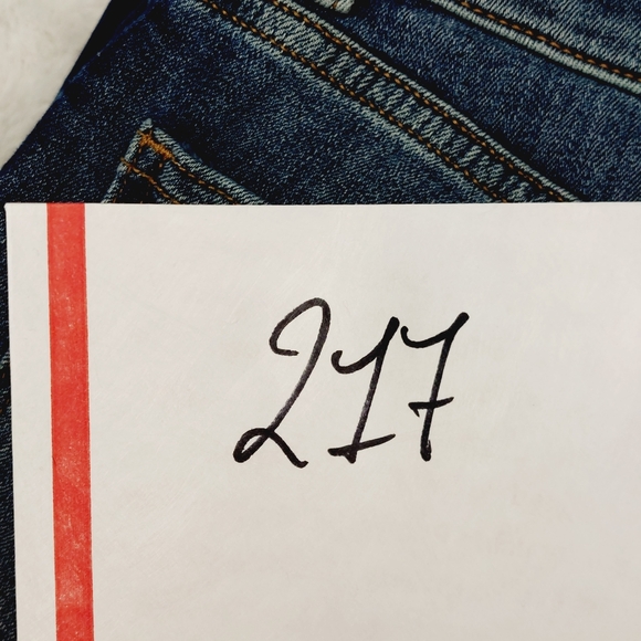 New DL1961 Florence Mid rise Instasculpt Side Stripe Skinny Jeans  P277 - Picture 11 of 11